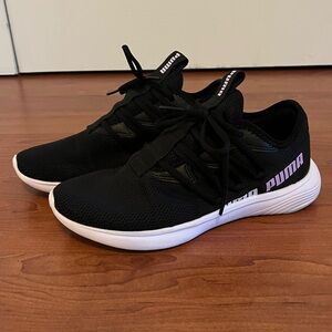 Puma Sneakers